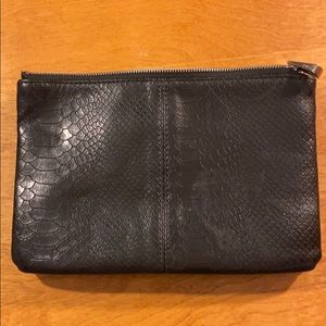 Street Style Jewell clutch.